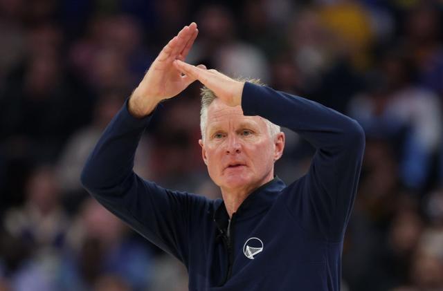 科尔13人轮换反坑勇士？四连败后连遇强敌