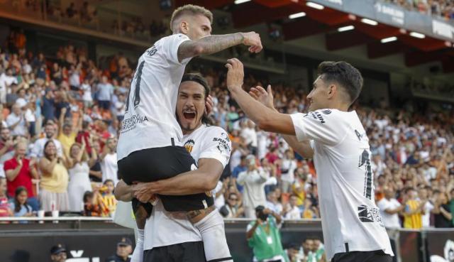 1663483016766057001.jpeg 将近4个月后再上阵 卡瓦尼完成个人西甲首秀!